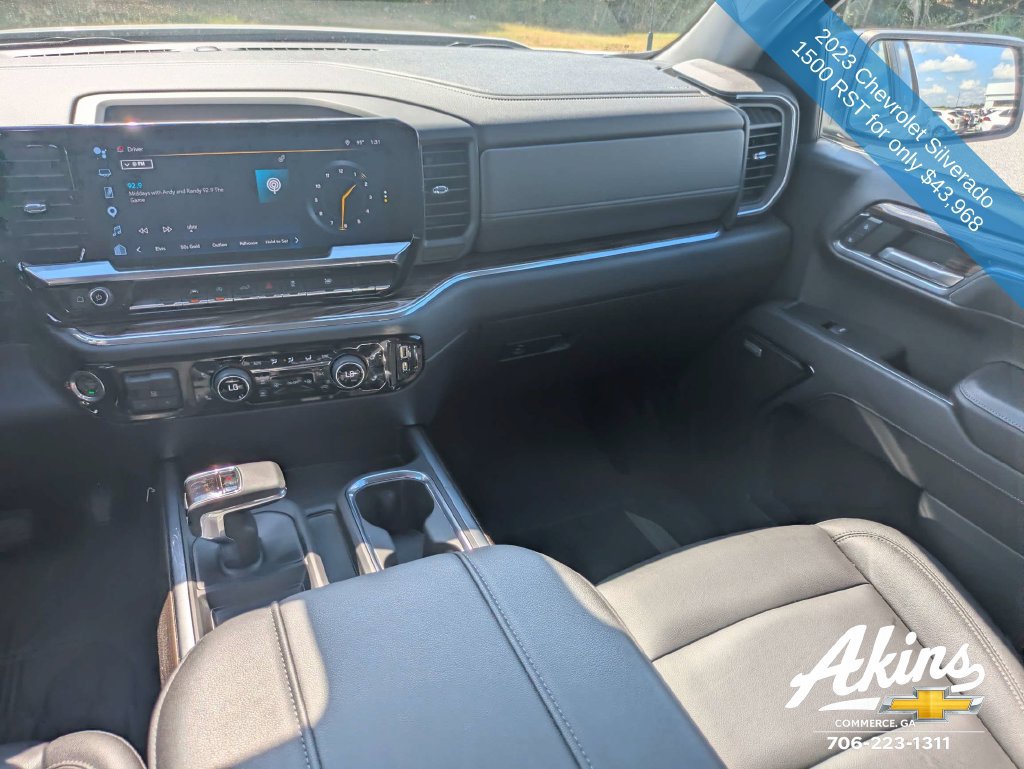 Used 2023 Chevrolet Silverado 1500 RST w/ Convenience Package II AWD/4WD image 18