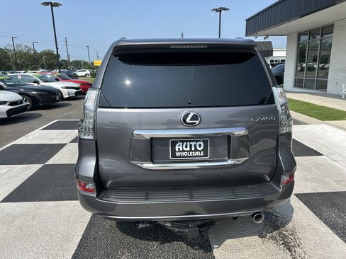 Used 2023 Lexus GX 460 Premium w/ Premium Plus Package AWD/4WD image 4