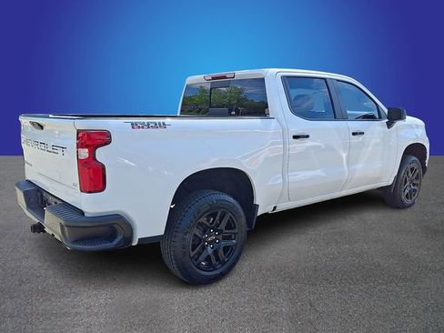Used 2021 Chevrolet Silverado 1500 LT Trail Boss w/ Convenience Package II AWD/4WD image 5