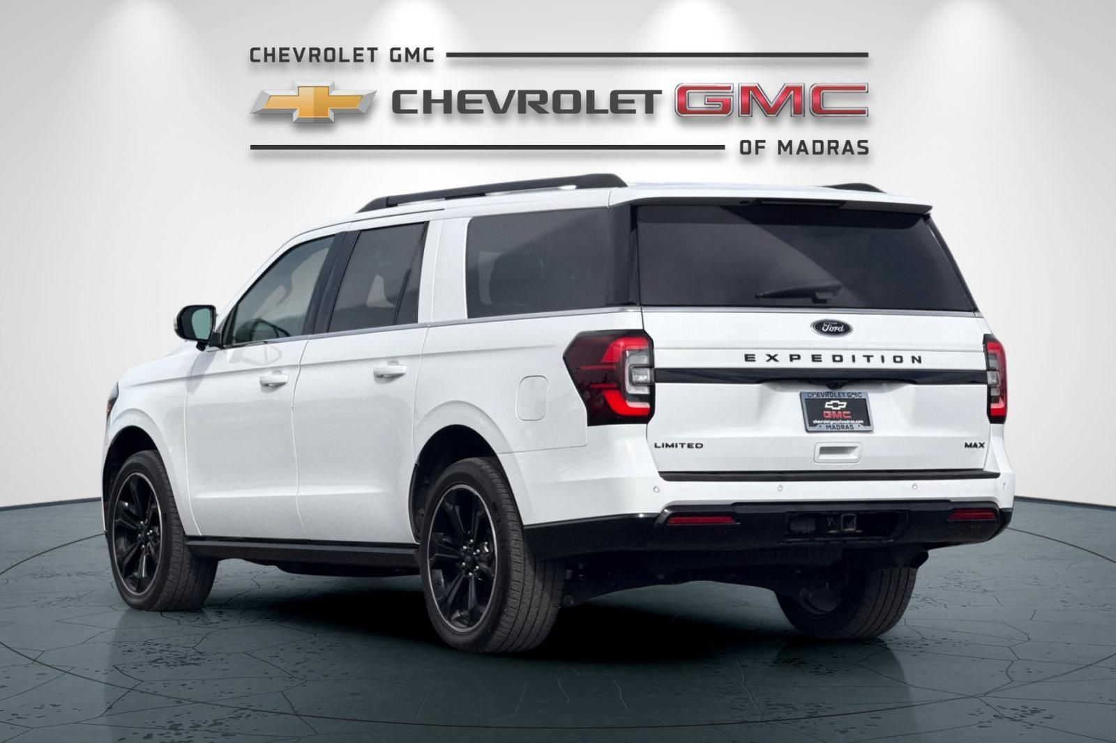 Used 2022 Ford Expedition Max Limited AWD/4WD image 5