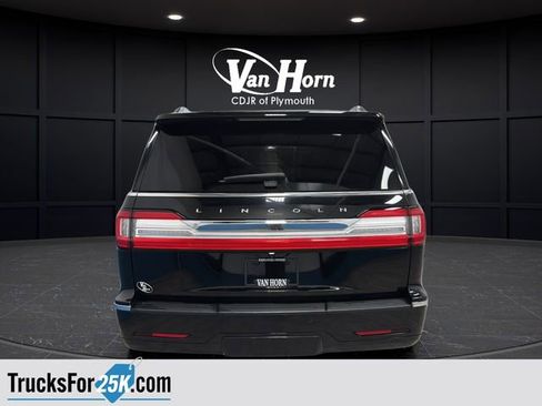 Used 2018 Lincoln Navigator L Reserve w/ Technology Package AWD/4WD image 7