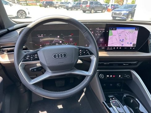 New 2025 Audi Q5 Premium Plus image 16