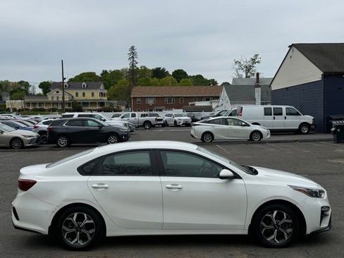 Used 2021 Kia Forte LXS FWD image 4