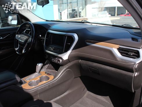 Used 2019 GMC Acadia SLE image 28