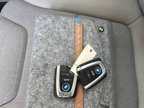 Used 2015 BMW i3 w/ Range Extender RWD image 18