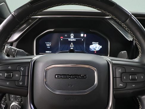 Used 2023 GMC Sierra 1500 Denali Ultimate AWD/4WD image 13