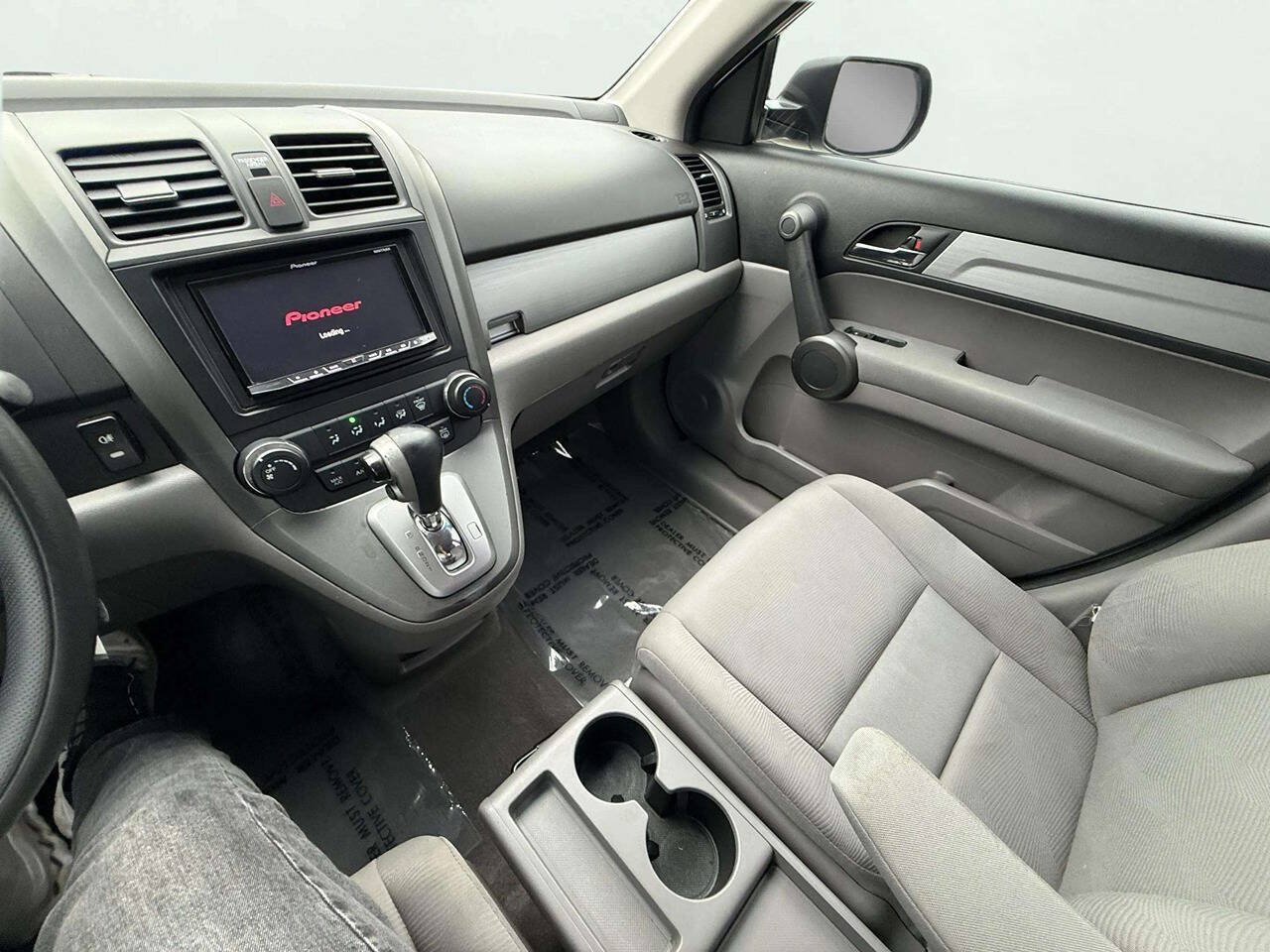 Used 2011 Honda CR-V LX image 17