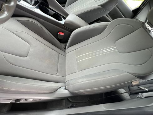 Used 2021 Hyundai Elantra SEL w/ Convenience + Premium Package FWD image 12