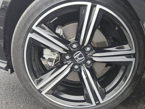 Used 2023 Honda Accord Sport image 11