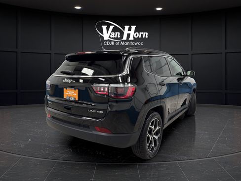 Used 2025 Jeep Compass Limited AWD/4WD image 7