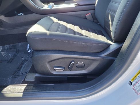 Used 2020 Ford Fusion SE image 15