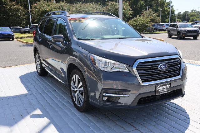 Used 2020 Subaru Ascent Limited w/ Technology Package AWD/4WD image 7