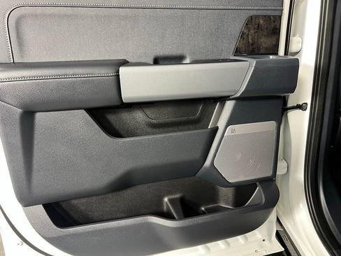 Used 2024 Ford F250 Lariat w/ Sport Appearance Package image 28