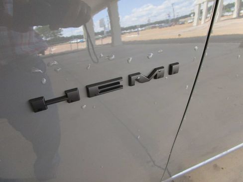 Used 2025 Dodge Durango R/T AWD/4WD image 30