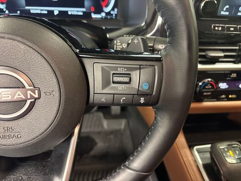 Used 2022 Nissan Pathfinder Platinum w/ Cargo Package image 29