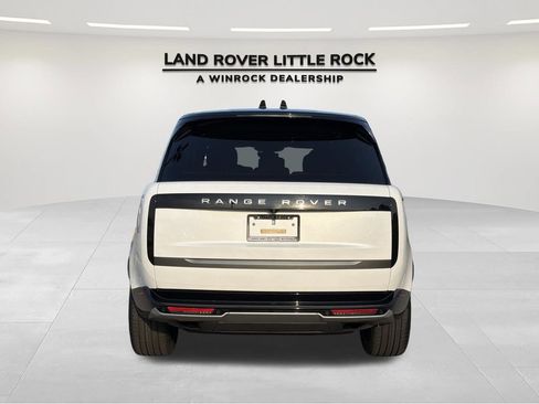 Used 2024 Land Rover Range Rover Long Wheelbase SE AWD/4WD image 7
