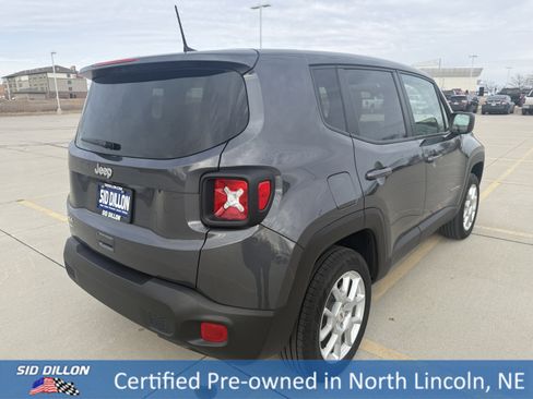 Used 2023 Jeep Renegade Latitude image 8