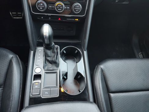 Used 2020 Volkswagen Atlas SEL R-Line image 10