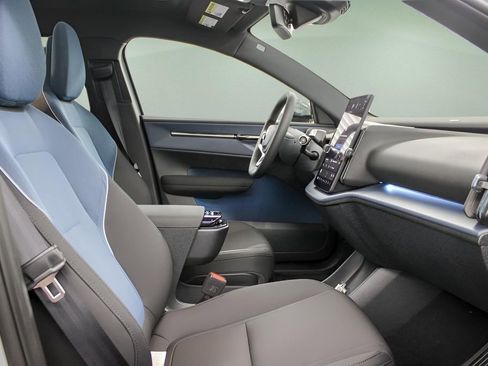 New 2026 Volvo EX30 Plus image 24
