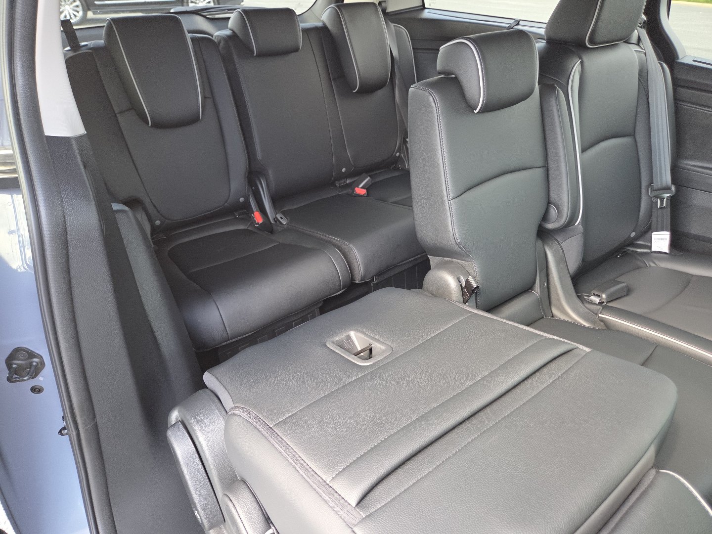 New 2027 Honda Odyssey Touring image 21