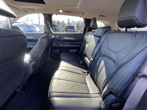 Used 2025 INFINITI QX60 Luxe image 13