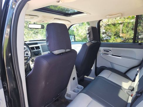 Used 2008 Jeep Liberty Limited w/ Premium Group II AWD/4WD image 24