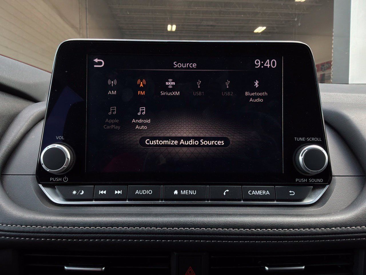 Used 2025 Nissan Rogue SV FWD image 33