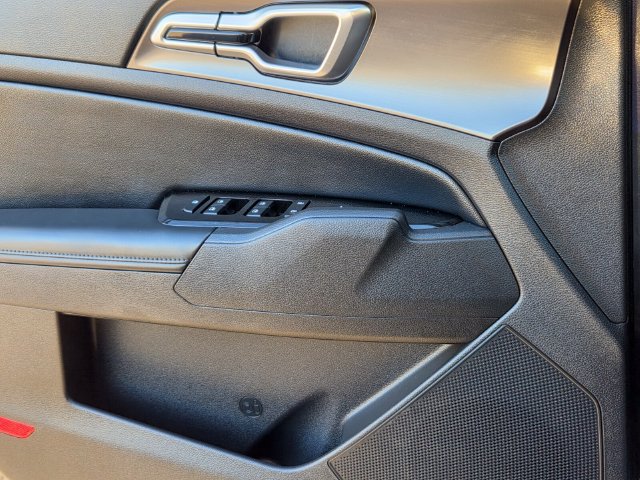 Used 2024 Kia Sportage EX FWD image 29