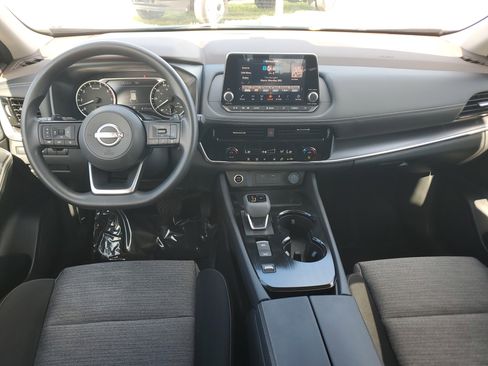 Used 2022 Nissan Rogue SV FWD image 15