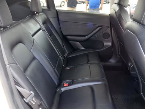 Used 2020 Tesla Model Y Long Range AWD/4WD image 11