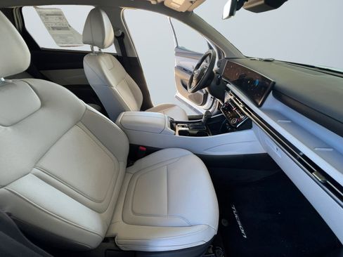 Certified 2025 Hyundai Tucson SEL image 18