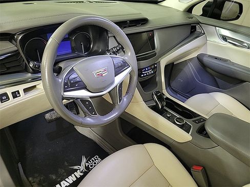 Used 2021 Cadillac XT5 Premium Luxury image 11