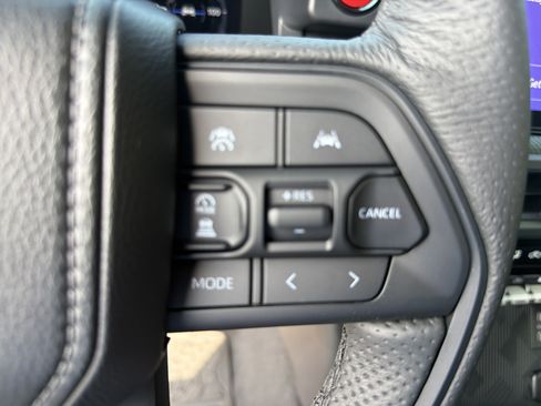 Used 2025 Toyota Tacoma TRD Pro AWD/4WD image 25