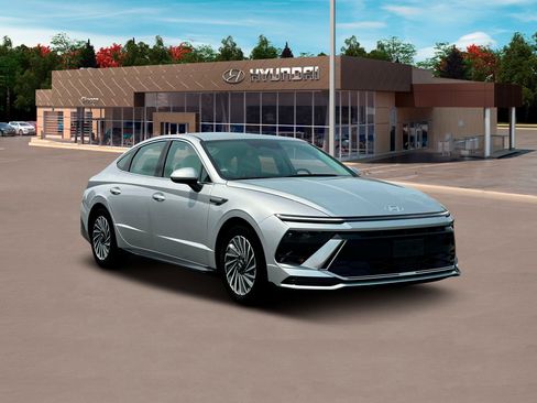 New 2025 Hyundai Sonata Limited image 11