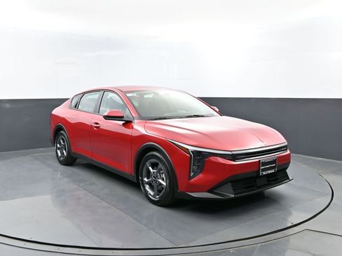 Used 2025 Kia K4 FWD image 3