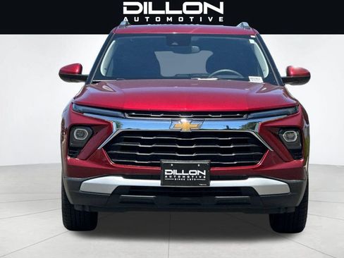 Used 2025 Chevrolet TrailBlazer LT AWD/4WD image 9
