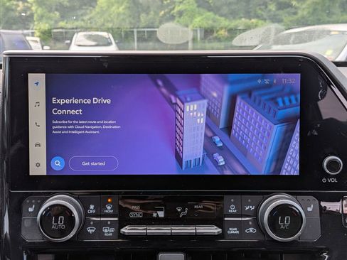 Used 2023 Toyota Highlander XLE FWD image 20