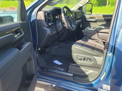 New 2026 Chevrolet Silverado 2500 LT w/ All Star Edition AWD/4WD image 18