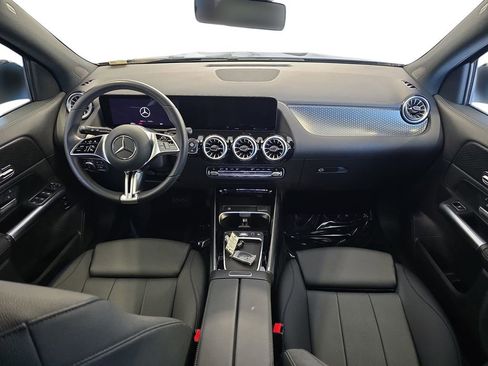 Certified 2025 Mercedes-Benz GLA 250 image 9