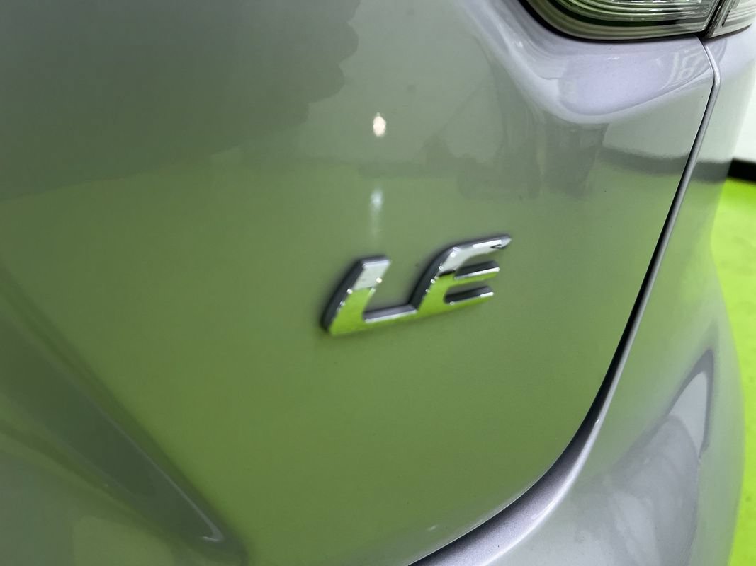 Used 2021 Toyota Corolla LE FWD image 14