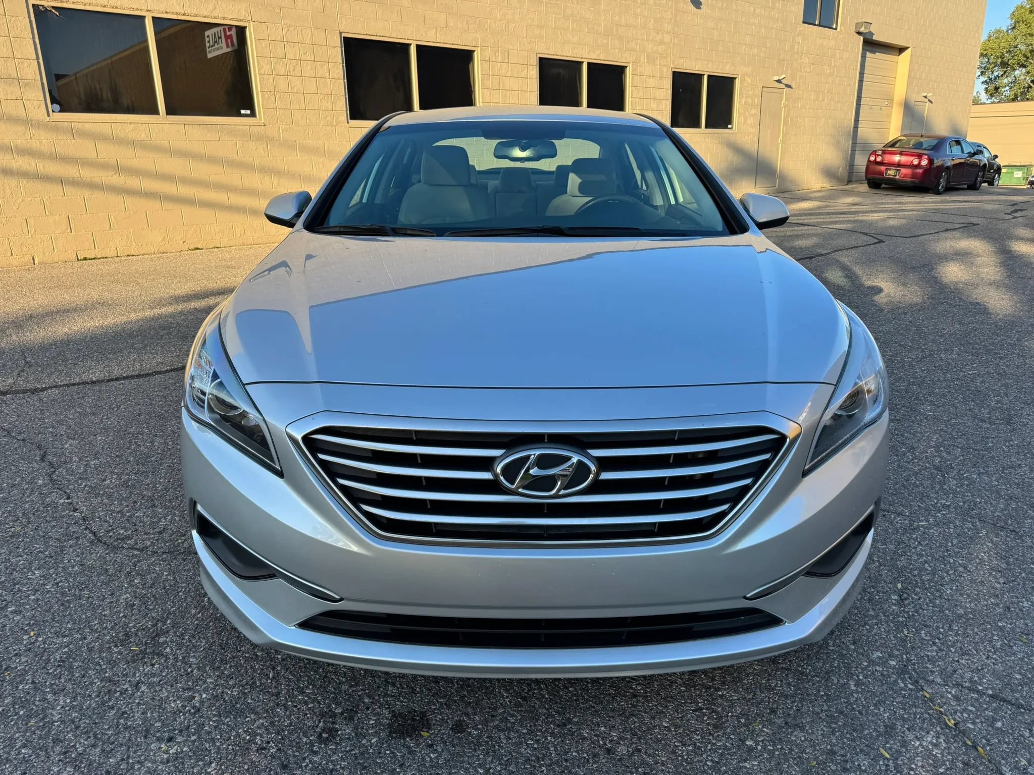 Used 2017 Hyundai Sonata SE w/ Winter Weather Package FWD image 2