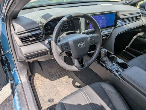 Used 2025 Toyota Camry XSE w/ Premium Plus Package FWD image 13