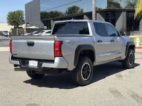Used 2024 Toyota Tacoma TRD Off-Road AWD/4WD image 6
