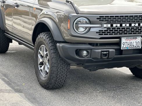 Used 2025 Ford Bronco Badlands AWD/4WD image 14