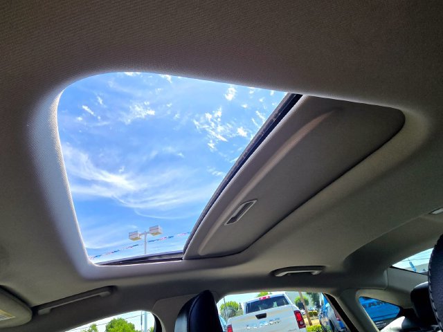 Used 2020 Ford Fusion SEL FWD image 9