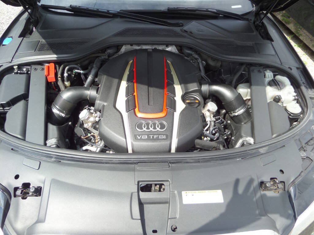 Used 2013 Audi S8 w/ Full Leather Pkg AWD/4WD image 13