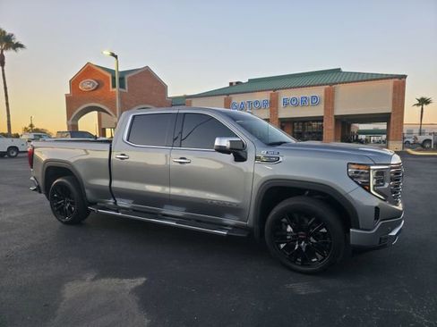 Used 2023 GMC Sierra 1500 Denali image 2
