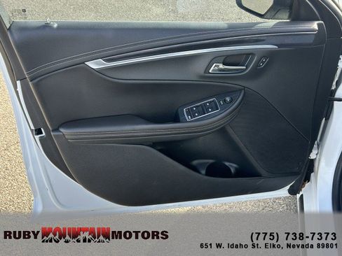 Used 2017 Chevrolet Impala LT image 9