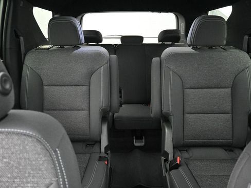 New 2026 Chevrolet Traverse LT w/ Midnight/Sport Edition FWD image 32
