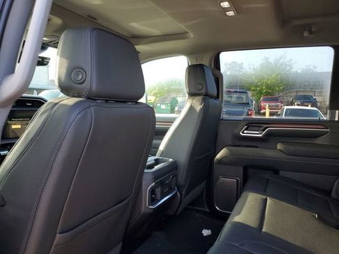 New 2026 GMC Sierra 3500 Denali w/ Denali Reserve Package AWD/4WD image 11